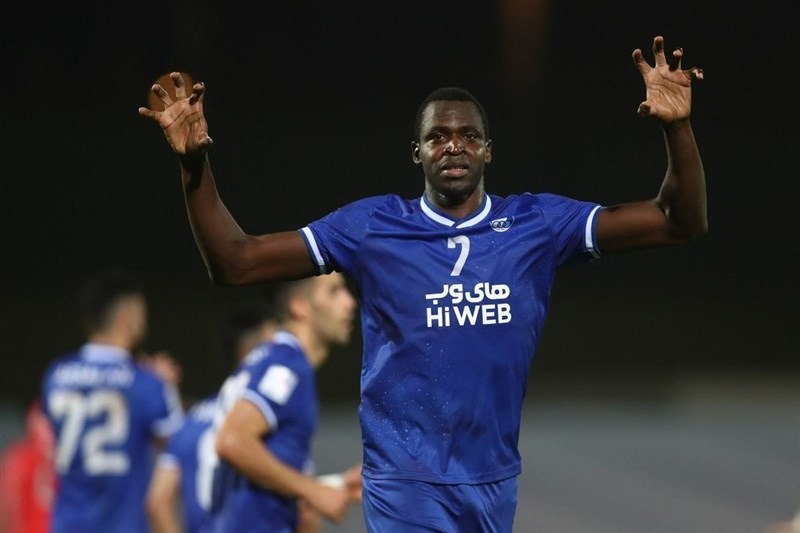 دو بازیکن کلیدی دیدار استقلال و الاهلی زیر ذرهبین الریاضیه