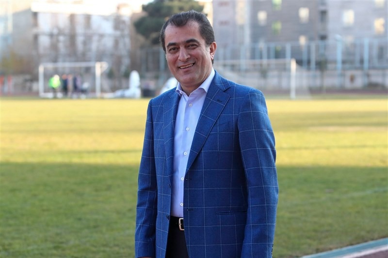 باشگاه استقلال: خلیلزاده قرنطینه است و چند روز دیگر به فعالیتش ادامه میدهد