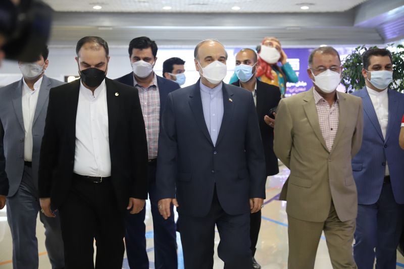 به منظور حمایت از تیم ملی فوتبال ایران؛ سلطانی فر وارد کیش شد