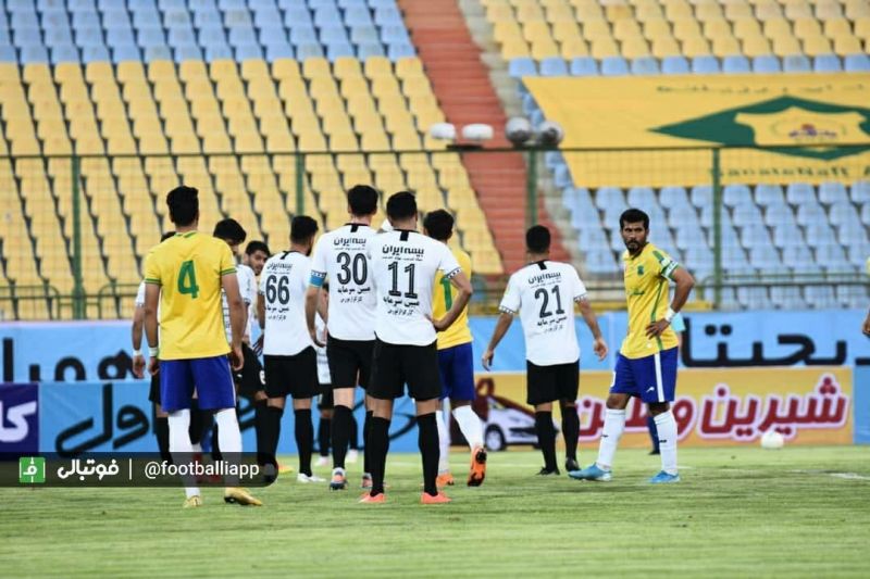 تیم فوتبال سپاهان به مصاف صنعت نفت میرود