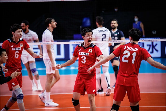 تمجدید فدراسیون جهانی از تیم ملی والیبال ژاپن/ ساموراییها توفانی شروع کردند!