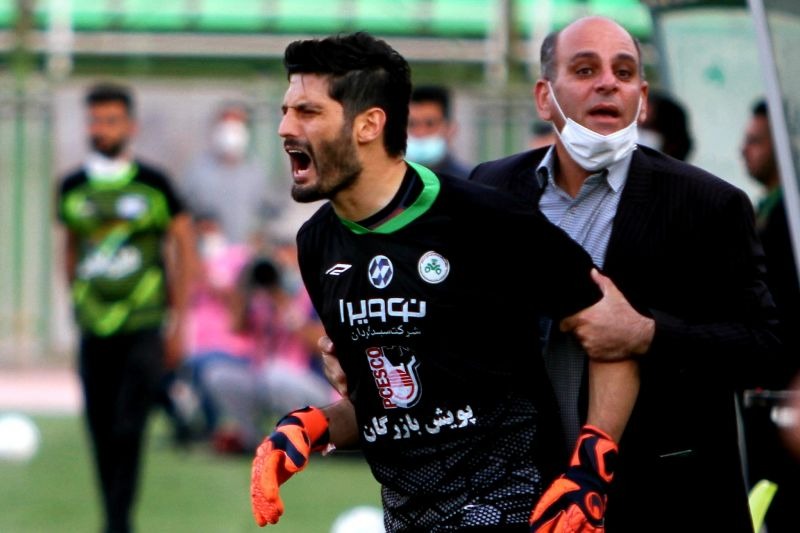 دروازهبان ذوبآهن نقرهداغ شد