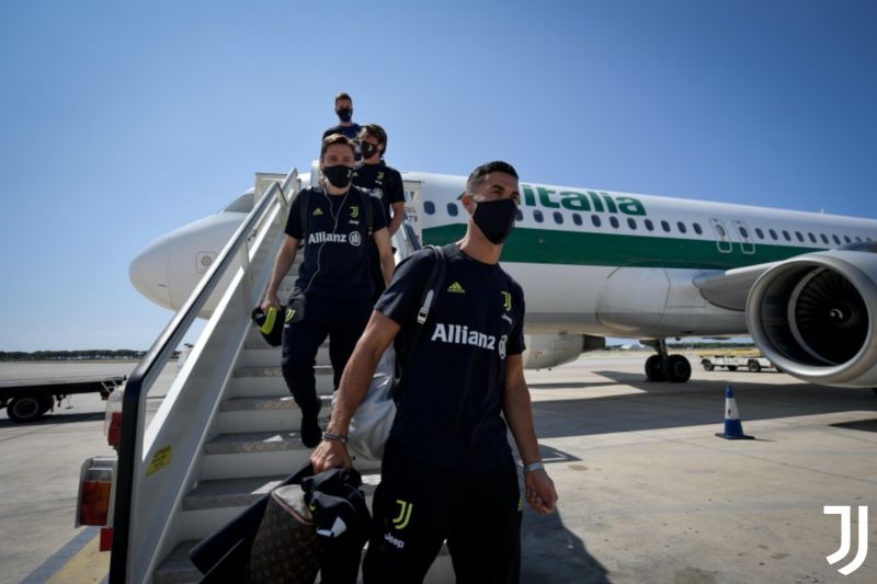 عکس؛ ورود یوونتوس به شهر بارسلونا با رهبری رونالدو