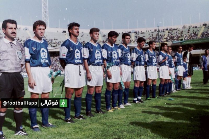 نوستالژی/  استقلال حريف پرسپوليس در فينال جام حذفى  در فصل ٧٨-٧٧ که دو بر یک مقابل پرسپولیس شکست خورد.