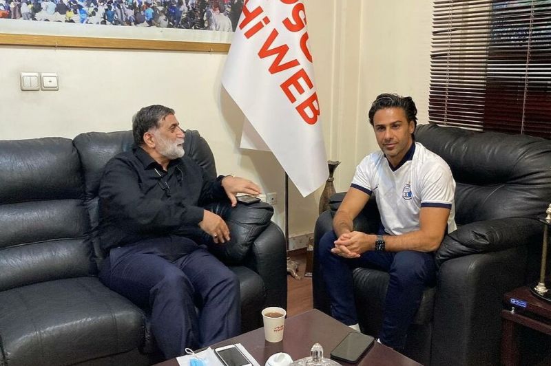 مدیرعامل و سرمربی باشگاه استقلال درباره مسائل مختلف تیم جلسهای برگزار کردند