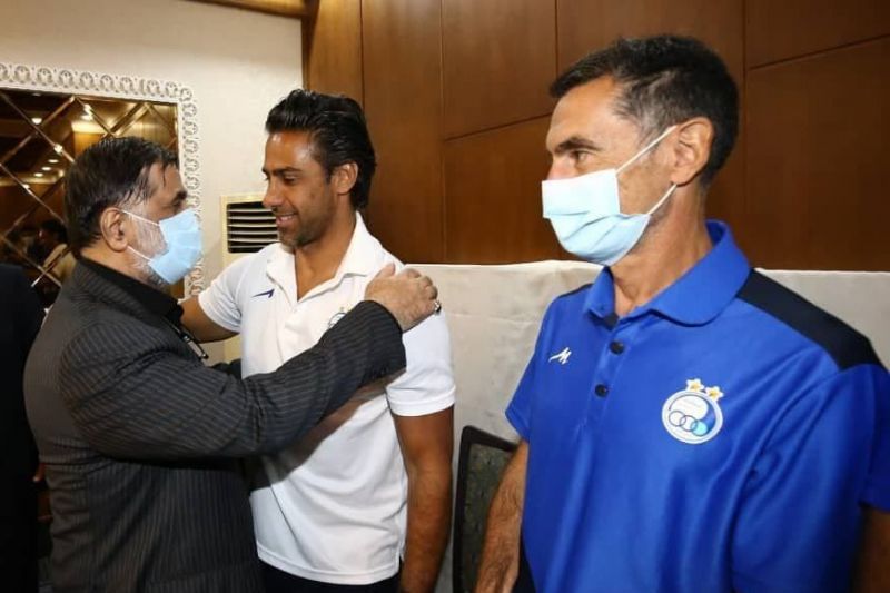 فرهاد مجیدی بهانه نیاورد/ استقلال ۳ بازیکن دیگر هم میخرد