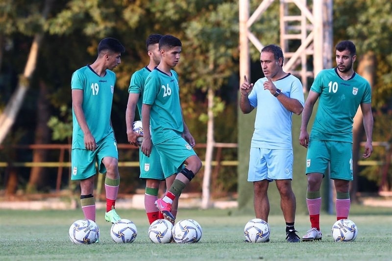 برگزاری دیدار دوستانه شاگردان مهدوی‌کیا با خوشه طلایی