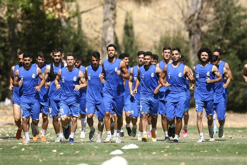 گزارشی درباره وضعیت بازیکنان استقلال در لیگ بیست‌ویکم/ پاسخ کادر فنی به برخی انتقادها