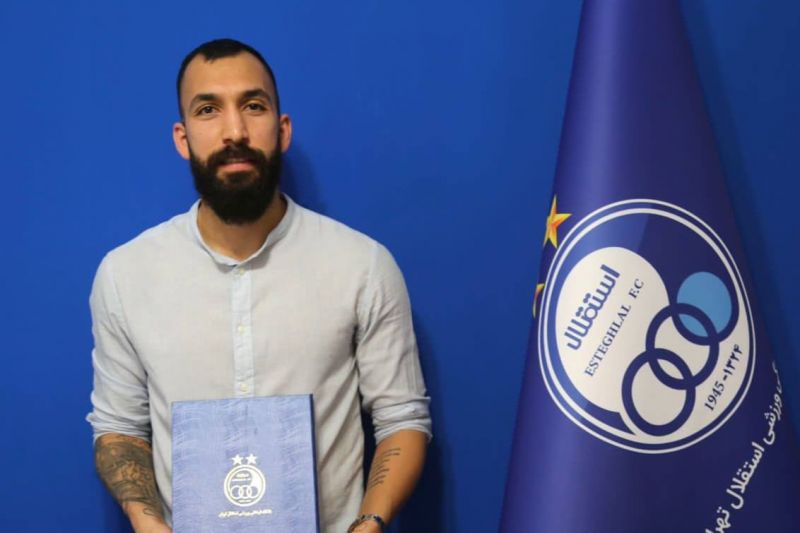 روزبه چشمی به تیم استقلال پیوست