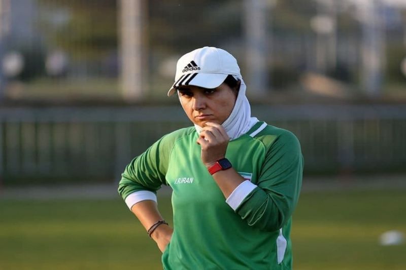 ایراندوست تماشاگر دیدار ملوان و ذوب آهن