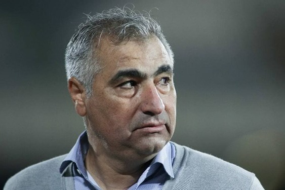 دفاع تمام قد سرمربی نساجی از شرایط سپاهان/ الهامی: آنها آبروی فوتبال ایران هستند