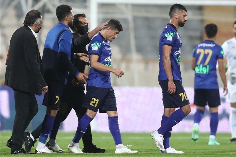 نوع مصدومیت وریا مشخص شد/ دوری سه هفتهای کاپیتان استقلال از میادین فوتبال