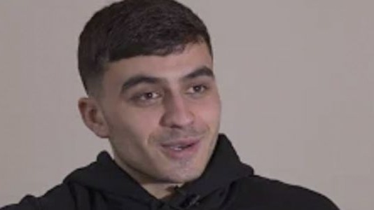 ستارهی جوان اسپانیایی شایعات خروج از نیوکمپ را تکذیب کرد