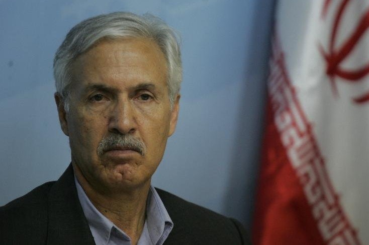 مشاور وزیر ورزش: دوگزینه مدیرعاملی پرسپولیس مجوز نگرفتند/ هواداران را درک میکنم