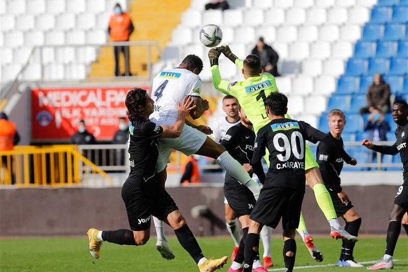 شکست آلتای با تعویض دقیقه ۲۴ محمد نادری