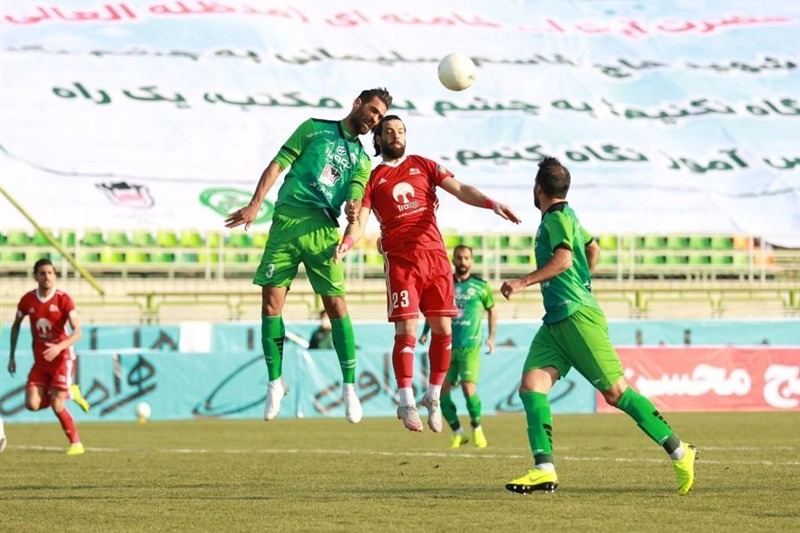 مدافع ذوبآهن: با یک برد وضعیتمان بهتر میشود/ کادر فنی مقصر نیست