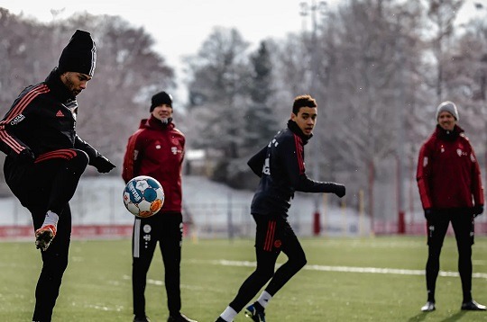 آغاز تمرینات مونیخیها از فردا با تدابیر بهداشتی شدیدتر و تزریق واکسن تقویتی