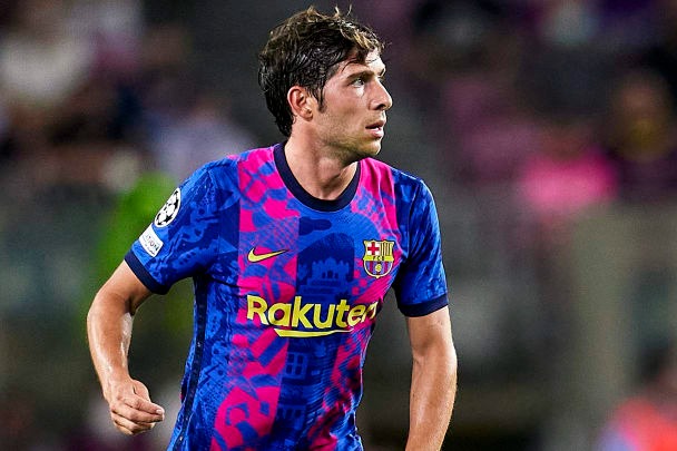 شکست کامل مذاکرات تمدید قرارداد بارسلونا و مدافع ملیپوش اسپانیایی