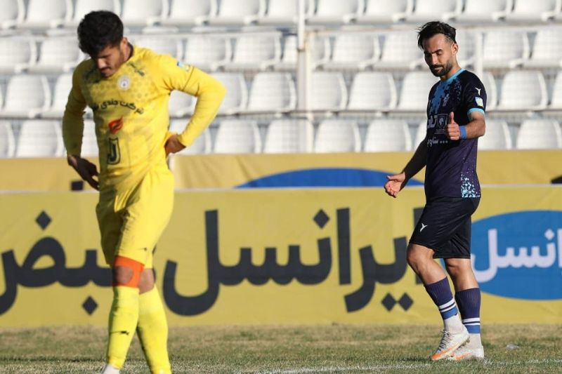 حرکت جوانمردانه بازیکن پیکان در دیدار با فجر