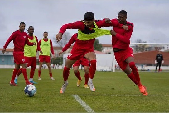 حضور یک دقیقهای محبی در تساوی سانتا کلارا