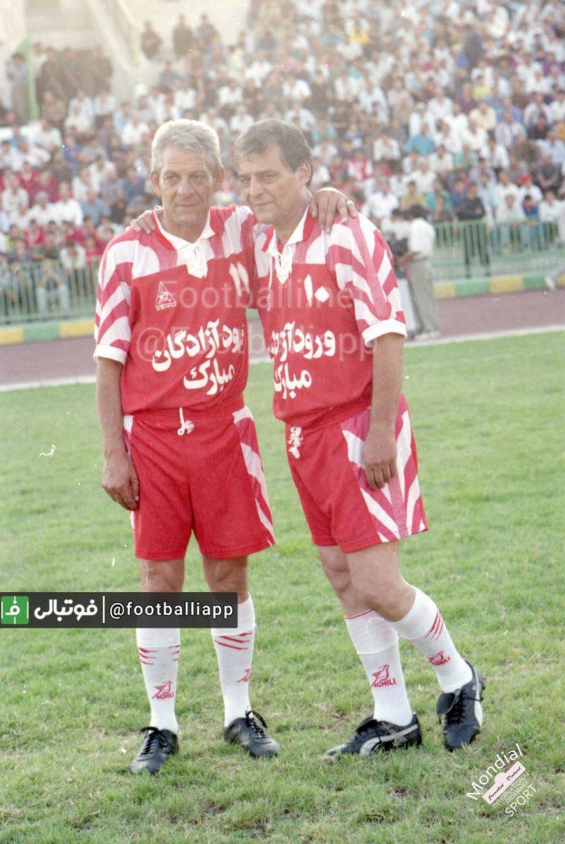 نوستالژى/ زنده‌یاد همایون بهزادی و زنده یاد حمید شیرزادگان، با پیراهن پیشکسوتان پرسپولیس در سال ۷۵