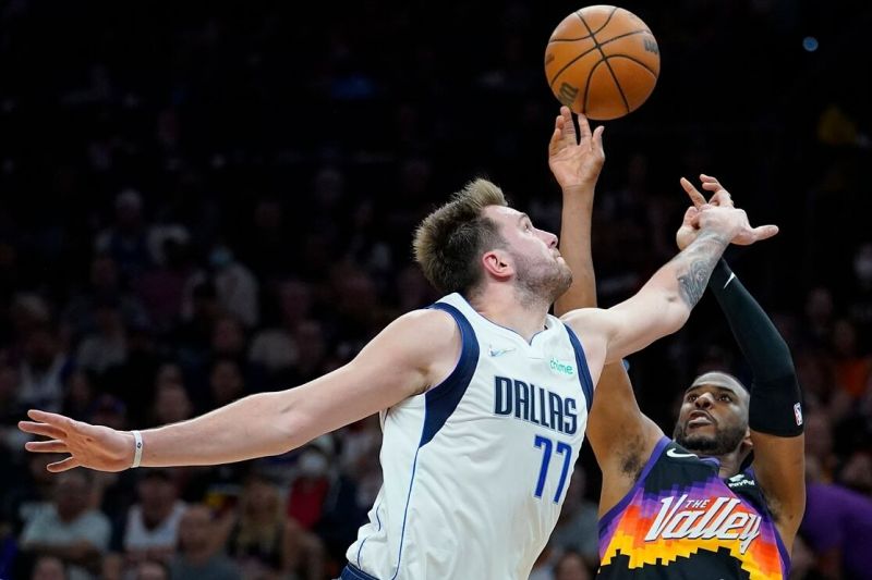 بسکتبال NBA| له شدن دالاس زیر پای سانز و وخیم شدن اوضاع فیلادلفیا