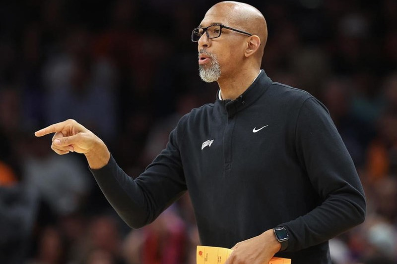 مربی فصل لیگ بسکتبال NBA معرفی شد (عکس)