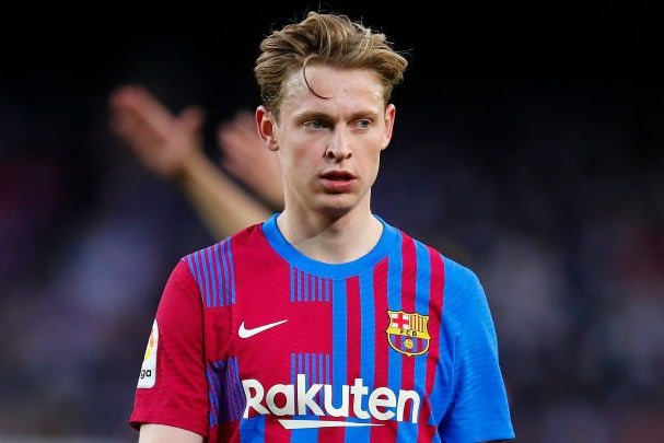 ستاره هلندی کاتالانها در آستانه پیوستن به منچستريونايتد