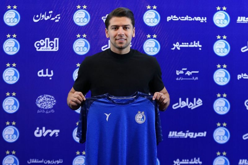 سعید مهری قراردادش را با استقلال تمدید کرد (عکس)