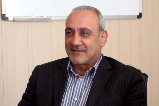 گرشاسبی: پاتوسی با فولاد قرارداد امضا کرده است