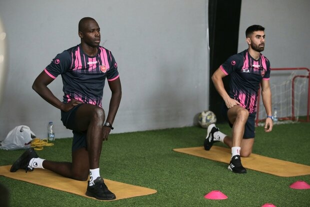 شیخ دیاباته همچنان دور از لیست پرسپولیس