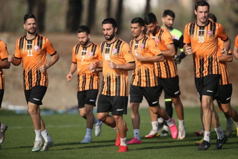 گلمحمدی برنامه سفر پرسپولیس را تغییر داد