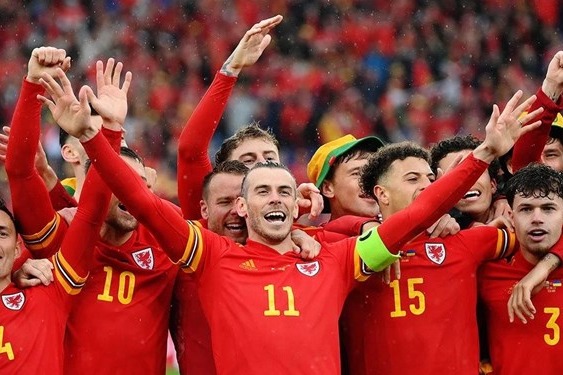 کاپیتان و ستاره رقیب ایران غایب بزرگِ جام جهانی؟