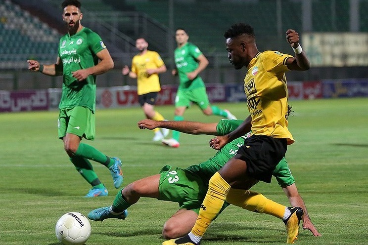 سپاهان و ذوبآهن به مصاف هم میروند