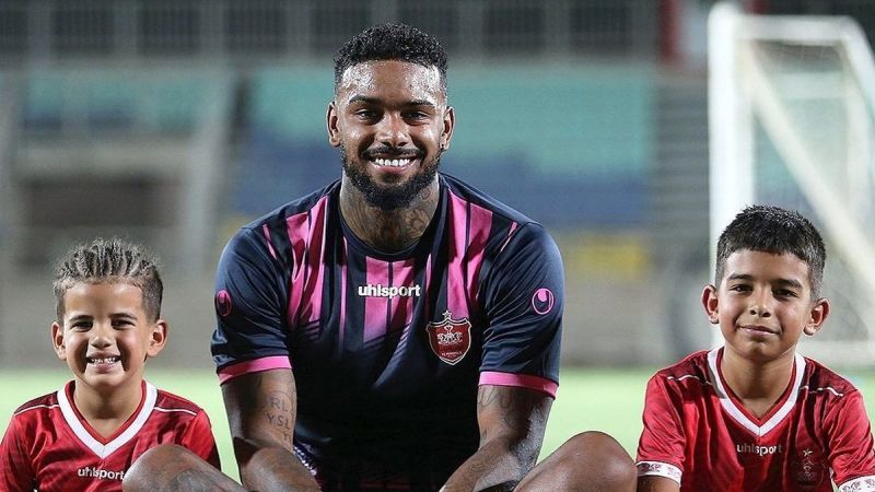 سوال روز/ آیا لوکادیا به پرسپولیس غرامت میدهد؟