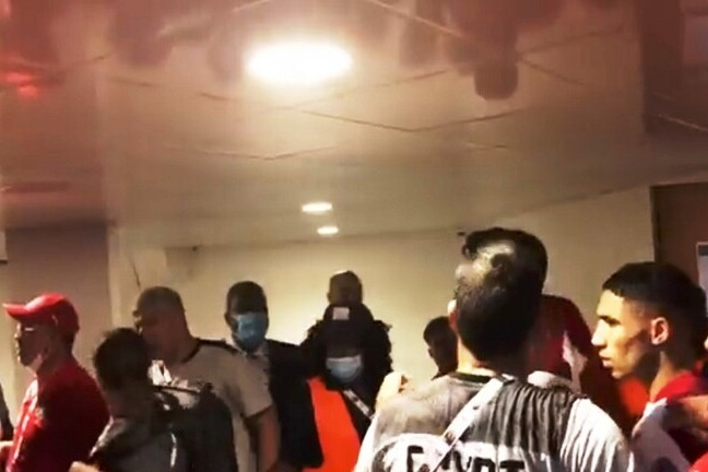 عکس؛ کتککاری بازیکنان مراکش و مصر در تونل ورزشگاه