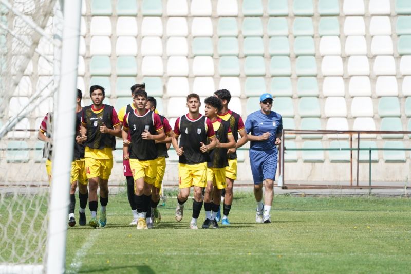 گزارش تمرین تیم ملی جوانان/ فوتبال درونتیمی 60 دقیقهای با نظر مرفاوی