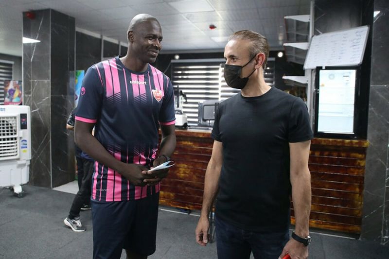 حضور شیخ دیاباته در تستهای پزشکی