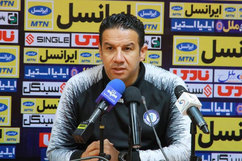 سرآسیایی: گل گهر سیرجان محکوم به بُرد است/ فوتبالمان فرا استانی است