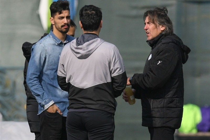 مجوز بازی وینگر استقلال در گرو تایید ایفمارک