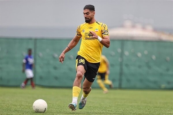 عامل تنشها زهر خود را ریخت/ اسدی سومین گلزن مشترک تاریخ سپاهان - تراکتور