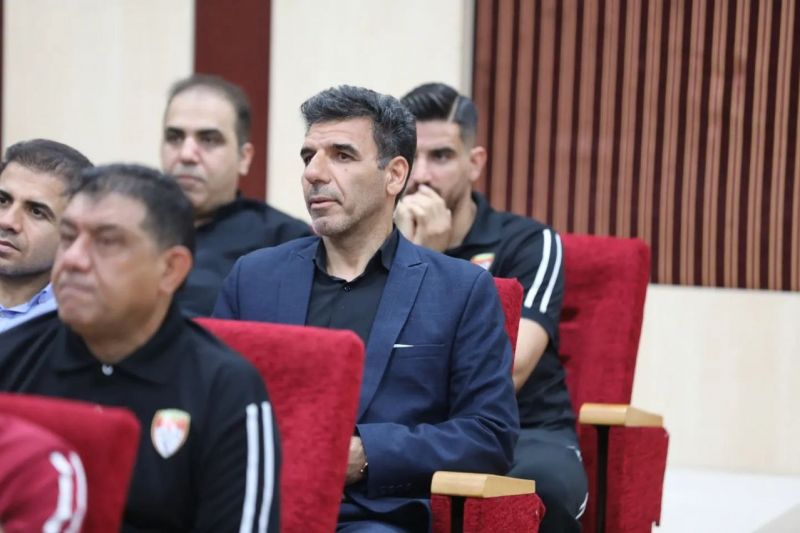 مدیرعامل لیگ برتری در کلاس مربیگری!