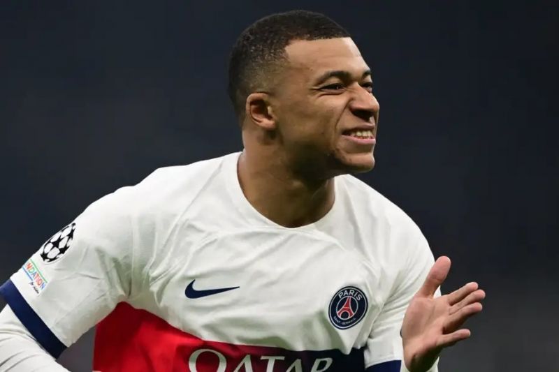 منچستریونایتد مشتری جدید کیلیان امباپه