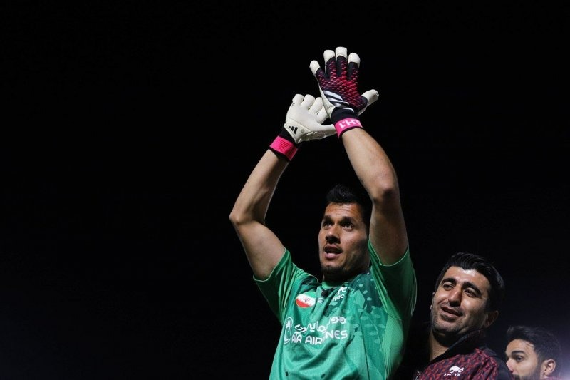 دروازه بان تراکتور بهترین دروازهبان نیم فصل لیگ برتر فوتبال شد