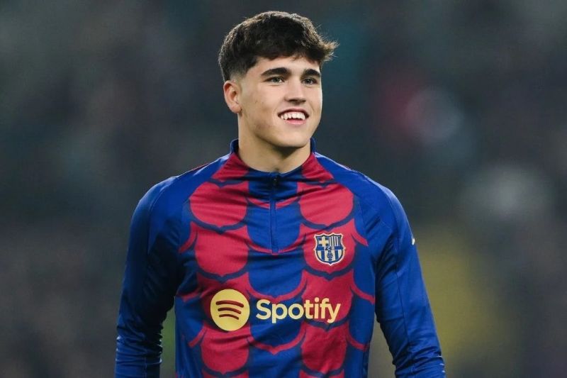 بارسلونا در تلاش است تا قرارداد مدافع جوان خود را تمدید کند