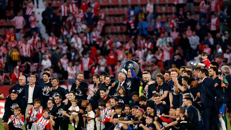 عکس یادگاری بازیکنان ژیرونا پس از صعود به لیگ قهرمانان اروپا