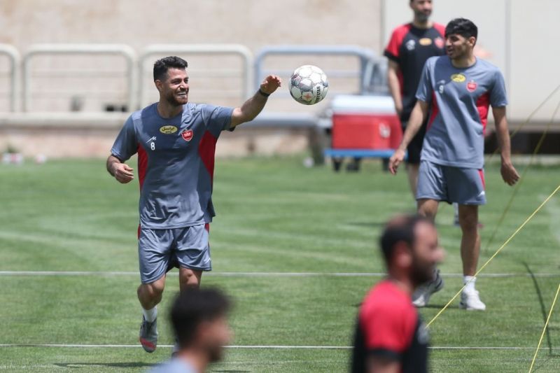 تصویر خوشحال کننده برای پرسپولیسیها؛ پورعلی گنجی پا به توپ شد!