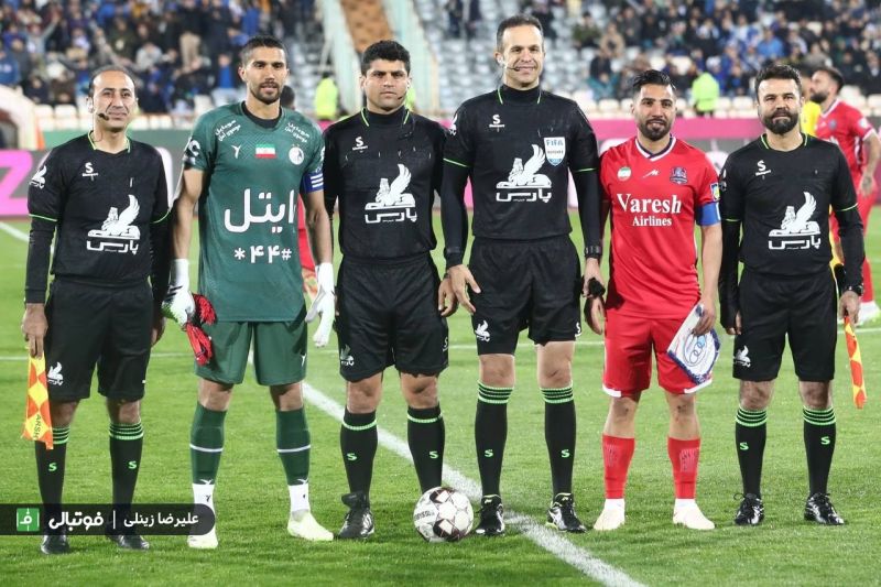 سوت جنگ نساجی و استقلال در دهان بیژن حیدری؛ پوکرِ آبی؟