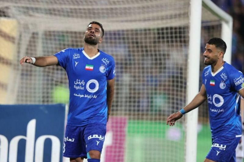 باشگاه استقلال قرارداد مرادمند را به طور خودکار تمدید کرد