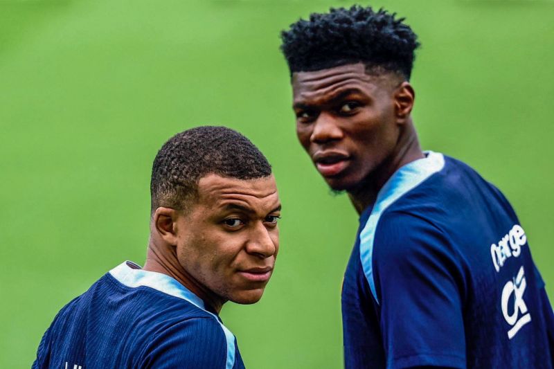 عکس؛ سه بازیکن رئال مادرید در تمرینات تیم ملی فرانسه